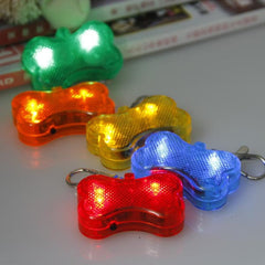 Hueso led intermitente con placa identificativa para mascota.