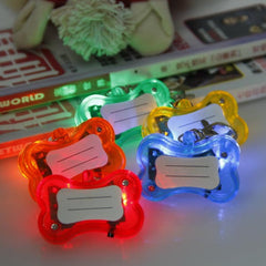 Hueso led intermitente con placa identificativa para mascota.