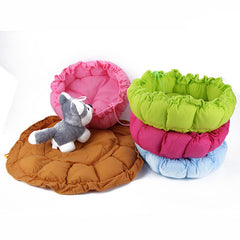 Cama calida y acogedora plegable para tu mascota con corazones.