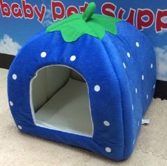 Casa de mascota en forma de fresa.