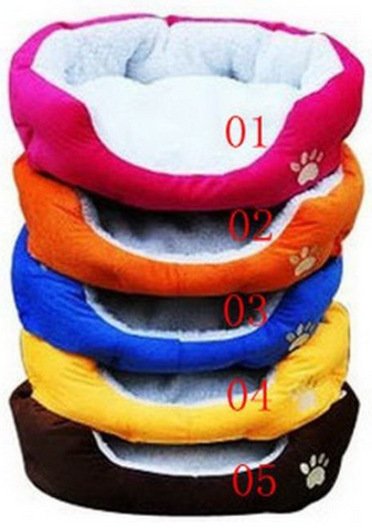 Cama de perro en 6 colores.
